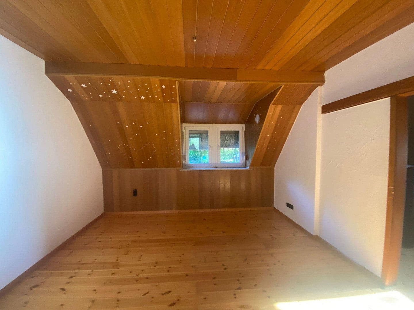 Predaj domu 126 m², pozemek 1.269 m², Neunkirchen, Sársko Predaj domu 126 m², pozemek 1.269 m², Neunkirchen, Sársko