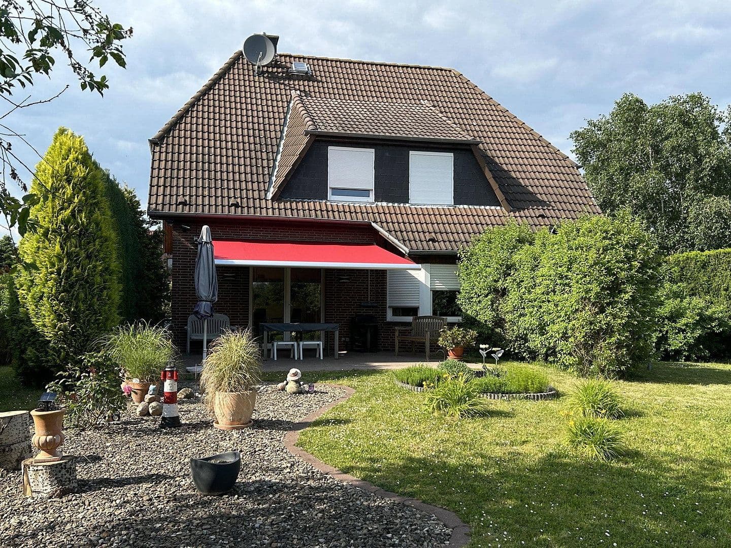 Predaj domu 152 m², pozemek 1.185 m², Pattensen, Dolné Sasko Predaj domu 152 m², pozemek 1.185 m², Pattensen, Dolné Sasko