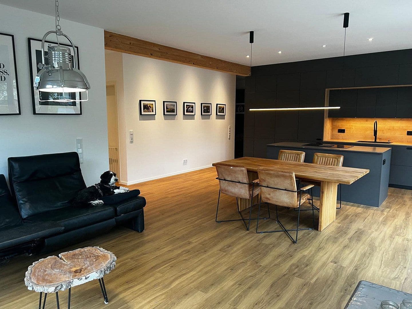 Predaj domu 160 m², pozemek 5.467 m², Im Winkel 5, Groß Twülpstedt, Dolné Sasko Predaj domu 160 m², pozemek 5.467 m², Im Winkel 5, Groß Twülpstedt, Dolné Sasko