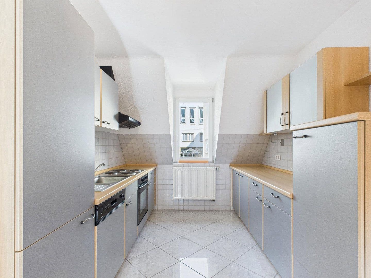 Prenájom bytu 2-izbový 60 m², Großglocknerstrasse 73, Stuttgart Untertürkheim, Bádensko-Wurttembersko Prenájom bytu 2-izbový 60 m², Großglocknerstrasse 73, Stuttgart Untertürkheim, Bádensko-Wurttembersko