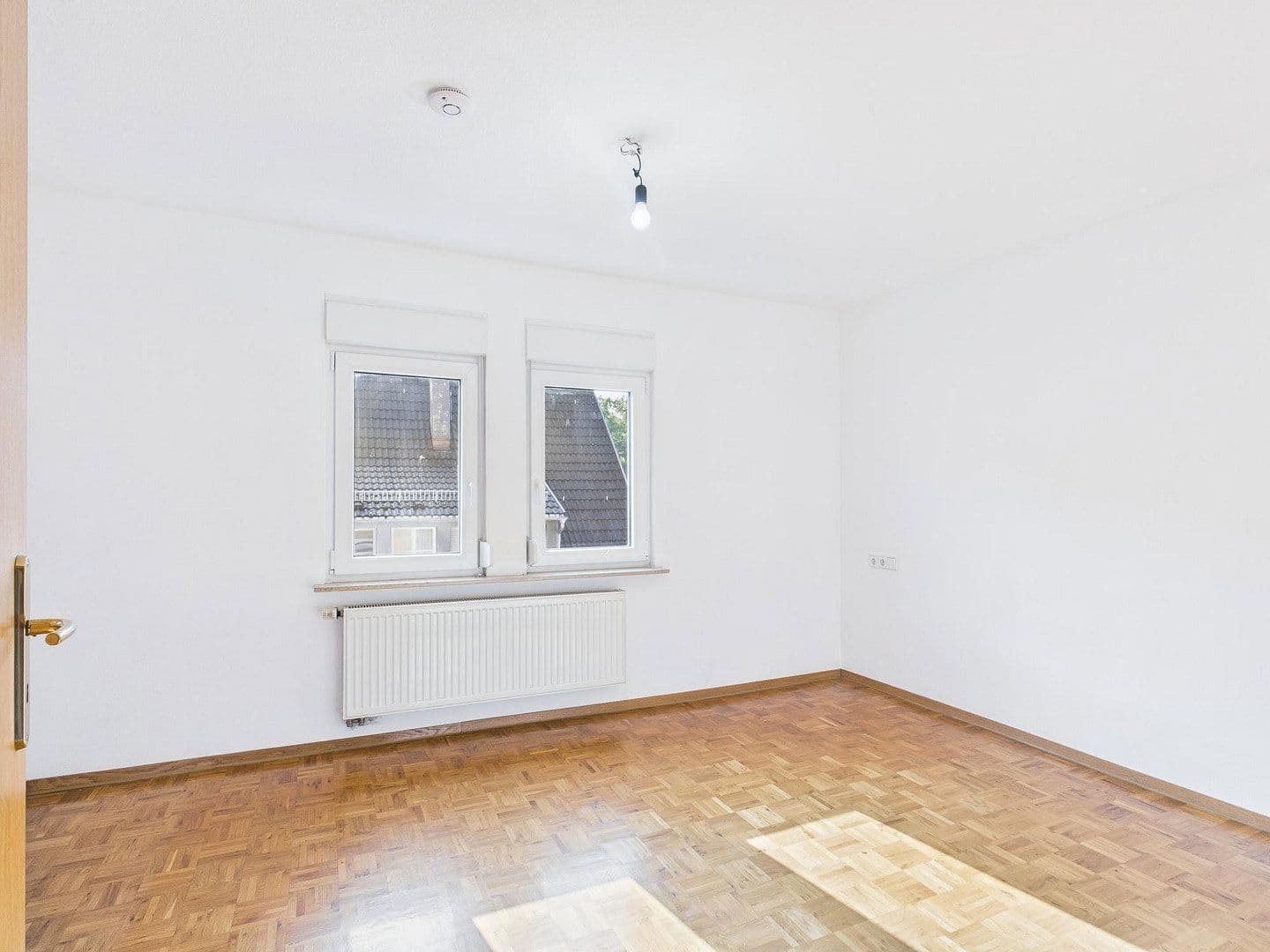 Prenájom bytu 2-izbový 60 m², Großglocknerstrasse 73, Stuttgart Untertürkheim, Bádensko-Wurttembersko Prenájom bytu 2-izbový 60 m², Großglocknerstrasse 73, Stuttgart Untertürkheim, Bádensko-Wurttembersko