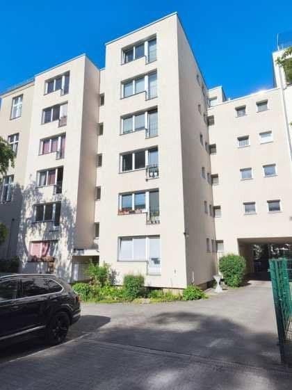 Predaj bytu 1-izbový 35 m², Cranachstraße 23, Berlin, Berlín Predaj bytu 1-izbový 35 m², Cranachstraße 23, Berlin, Berlín