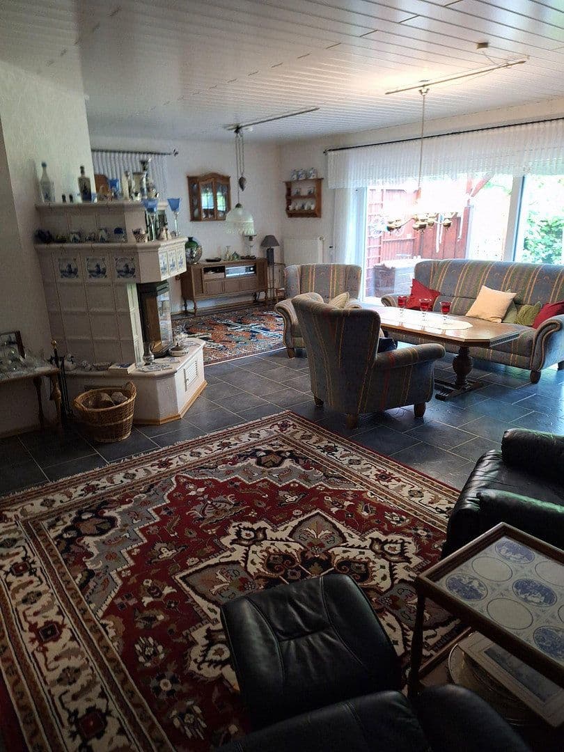 Predaj domu 220 m², pozemek 1.105 m², Rhauderfehn, Dolné Sasko Predaj domu 220 m², pozemek 1.105 m², Rhauderfehn, Dolné Sasko