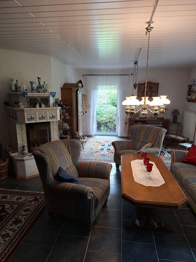 Predaj domu 220 m², pozemek 1.105 m², Rhauderfehn, Dolné Sasko Predaj domu 220 m², pozemek 1.105 m², Rhauderfehn, Dolné Sasko