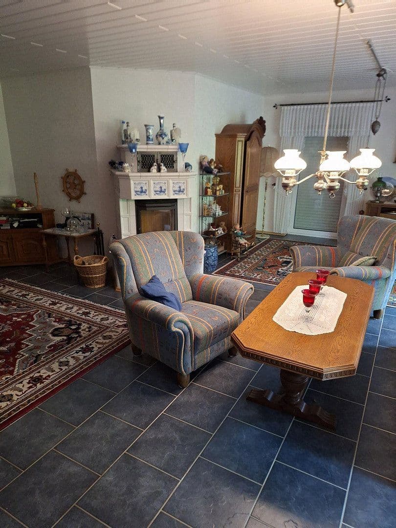 Predaj domu 220 m², pozemek 1.105 m², Rhauderfehn, Dolné Sasko Predaj domu 220 m², pozemek 1.105 m², Rhauderfehn, Dolné Sasko