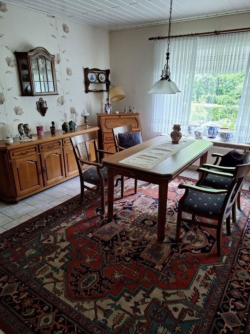 Predaj domu 220 m², pozemek 1.105 m², Rhauderfehn, Dolné Sasko Predaj domu 220 m², pozemek 1.105 m², Rhauderfehn, Dolné Sasko