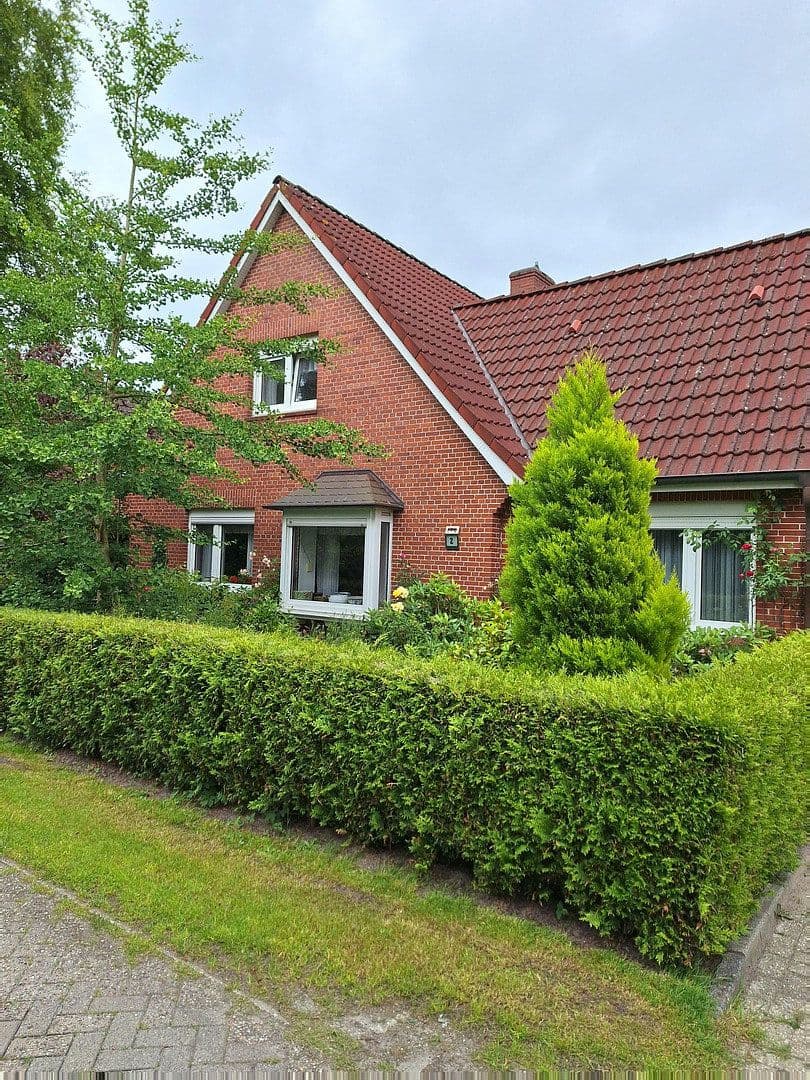 Predaj domu 220 m², pozemek 1.105 m², Rhauderfehn, Dolné Sasko Predaj domu 220 m², pozemek 1.105 m², Rhauderfehn, Dolné Sasko