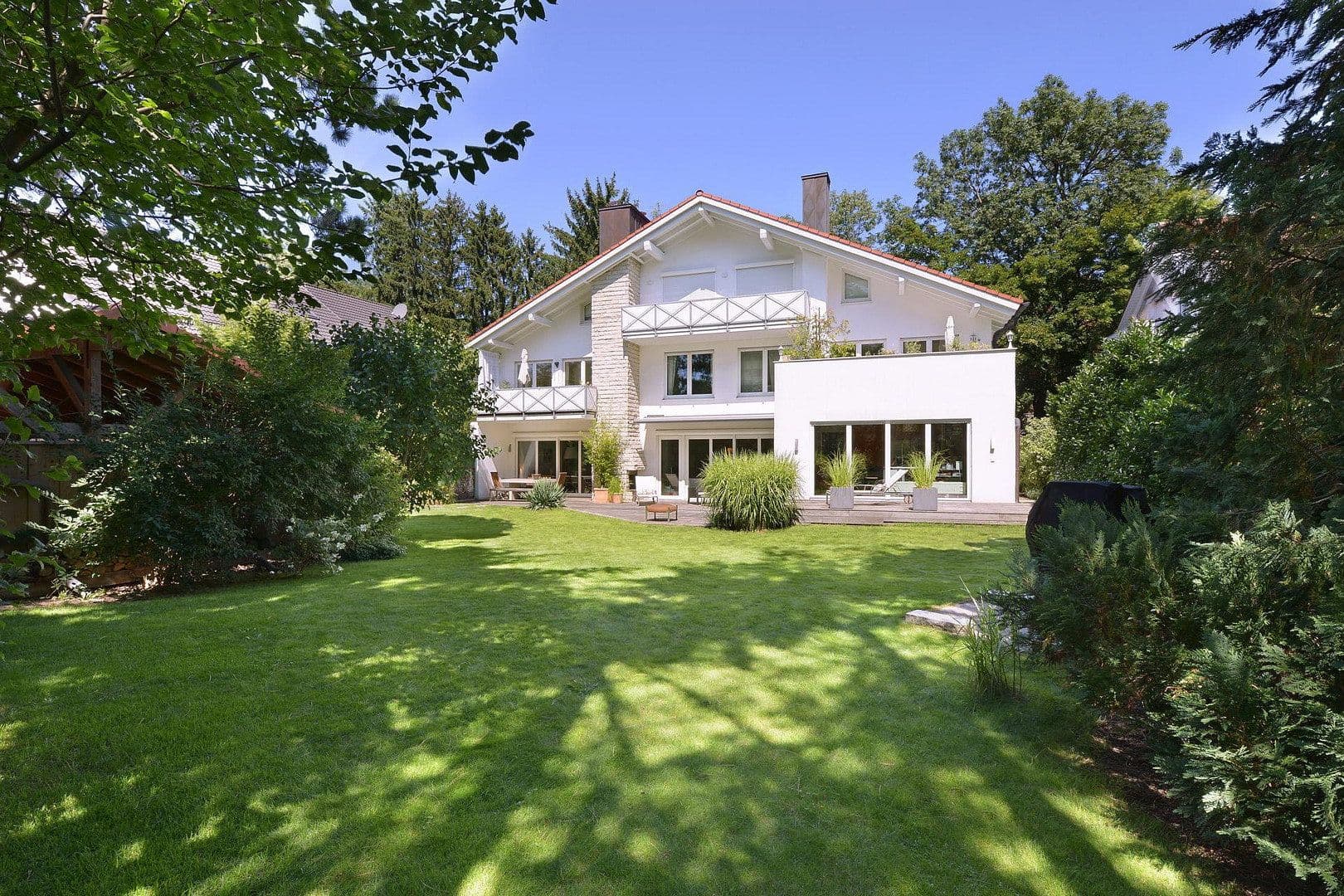 Predaj bytu 4-izbový 230 m², München, Bavorsko Predaj bytu 4-izbový 230 m², München, Bavorsko