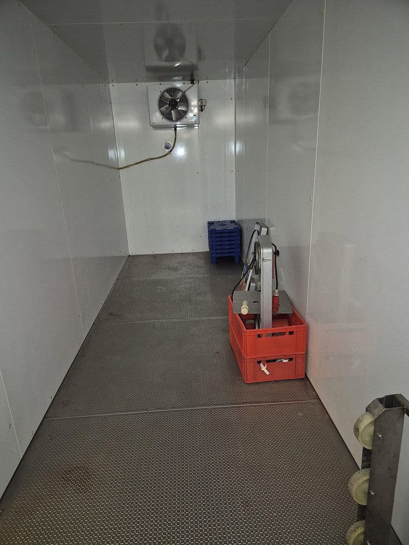 Prenájom nebytového priestoru 196 m², Garbsen, Dolné Sasko Prenájom nebytového priestoru 196 m², Garbsen, Dolné Sasko