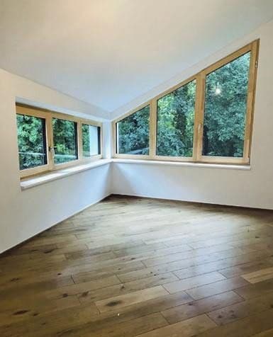 Predaj domu 375 m², pozemek 1.050 m², Brennenhorst 17, Langenhagen, Dolné Sasko Predaj domu 375 m², pozemek 1.050 m², Brennenhorst 17, Langenhagen, Dolné Sasko