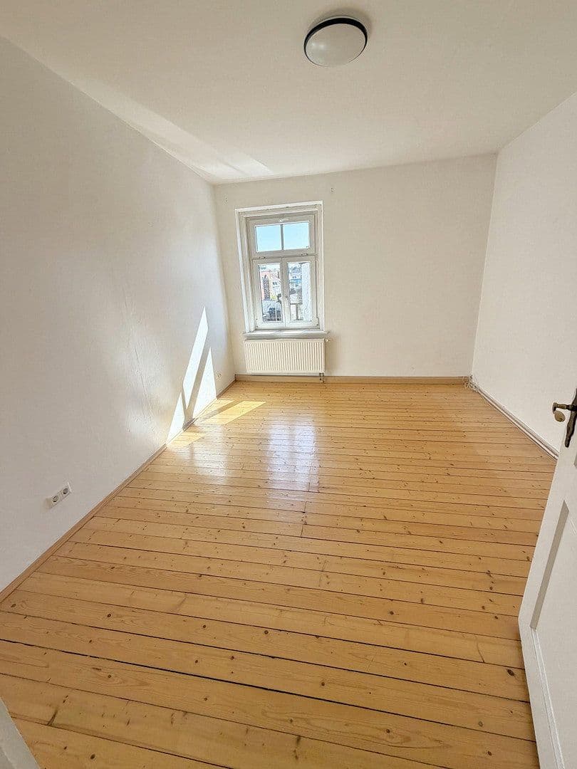 Prenájom bytu 3-izbový 75 m², kurze Wertachstr. 1 1/2, Augsburg, Bavorsko Prenájom bytu 3-izbový 75 m², kurze Wertachstr. 1 1/2, Augsburg, Bavorsko