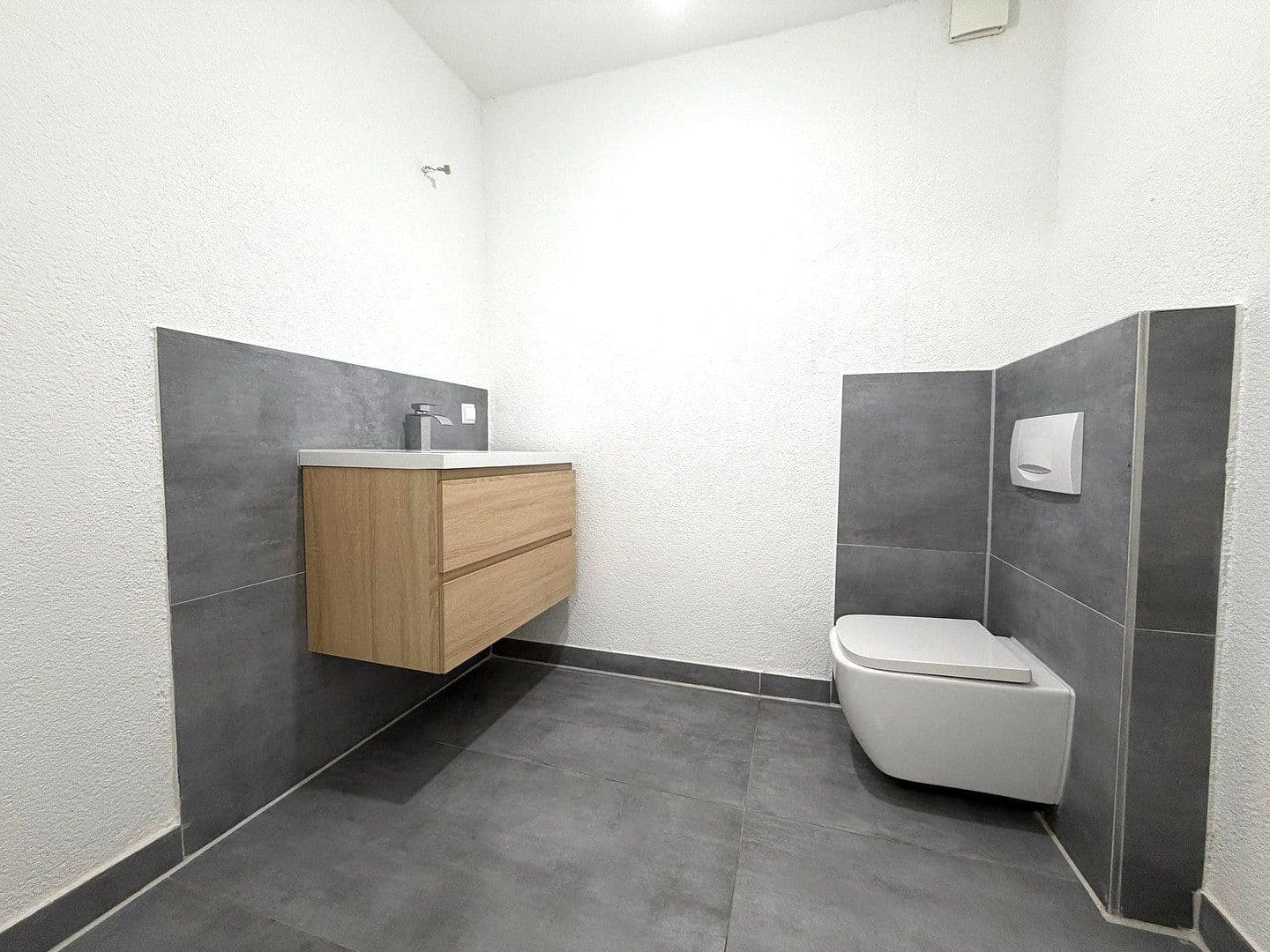 Predaj domu 128 m², pozemek 294 m², Richardisweg 26, Kenzingen, Bádensko-Wurttembersko Predaj domu 128 m², pozemek 294 m², Richardisweg 26, Kenzingen, Bádensko-Wurttembersko