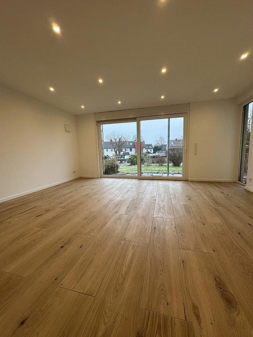Prenájom bytu 4-izbový 89 m², Sankt-Peter-Weg 14, Schwerte, Severné Porýnie - Westfálsko Prenájom bytu 4-izbový 89 m², Sankt-Peter-Weg 14, Schwerte, Severné Porýnie - Westfálsko