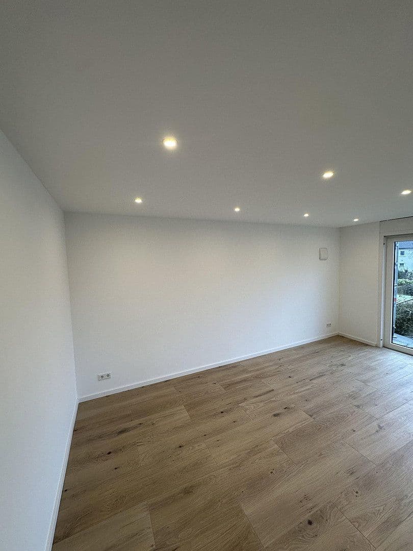 Prenájom bytu 4-izbový 89 m², Sankt-Peter-Weg 14, Schwerte, Severné Porýnie - Westfálsko Prenájom bytu 4-izbový 89 m², Sankt-Peter-Weg 14, Schwerte, Severné Porýnie - Westfálsko