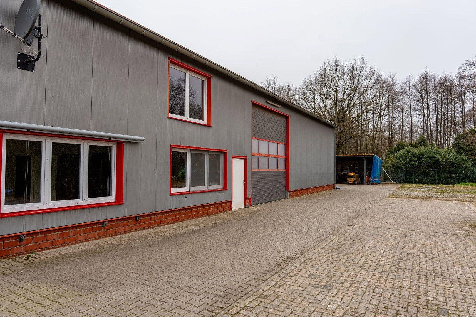 Predaj nebytového priestoru 7.539 m², Wietmarschen, Dolné Sasko Predaj nebytového priestoru 7.539 m², Wietmarschen, Dolné Sasko