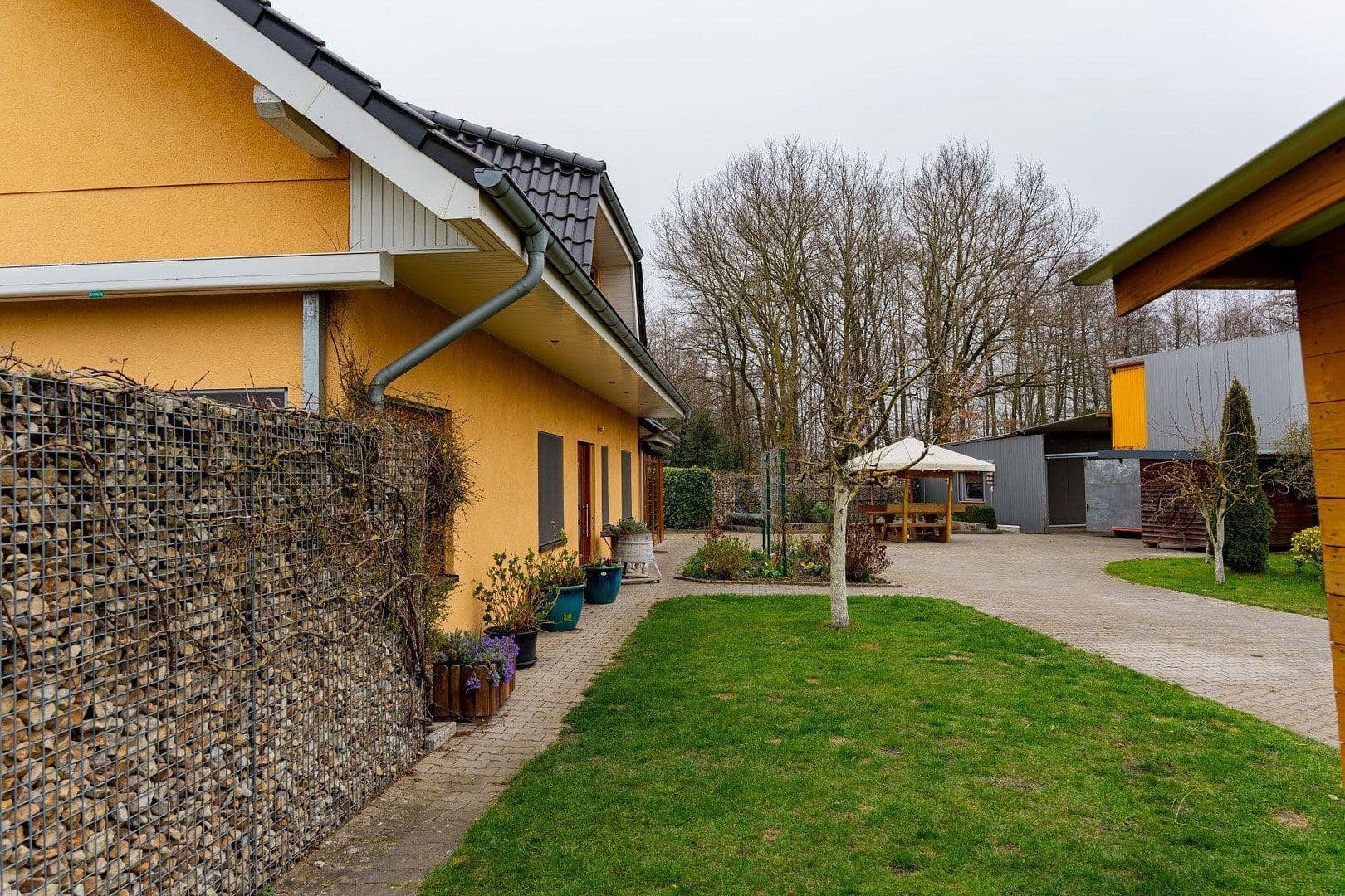 Predaj nebytového priestoru 7.539 m², Wietmarschen, Dolné Sasko Predaj nebytového priestoru 7.539 m², Wietmarschen, Dolné Sasko