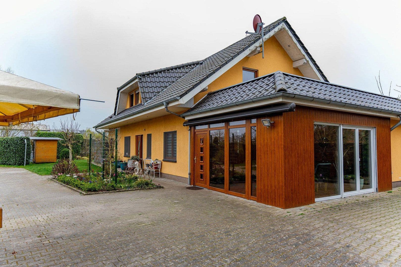 Predaj nebytového priestoru 7.539 m², Wietmarschen, Dolné Sasko Predaj nebytového priestoru 7.539 m², Wietmarschen, Dolné Sasko