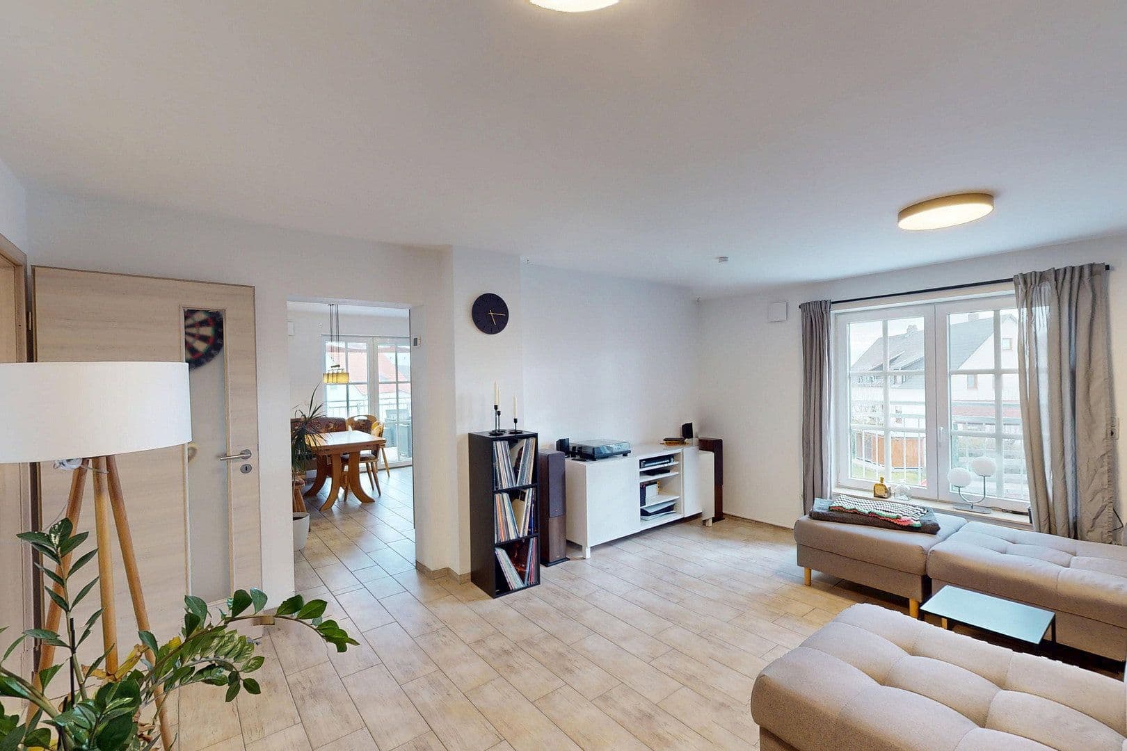 Predaj domu 160 m², pozemek 1.090 m², Schwarzenfeld, Bavorsko Predaj domu 160 m², pozemek 1.090 m², Schwarzenfeld, Bavorsko