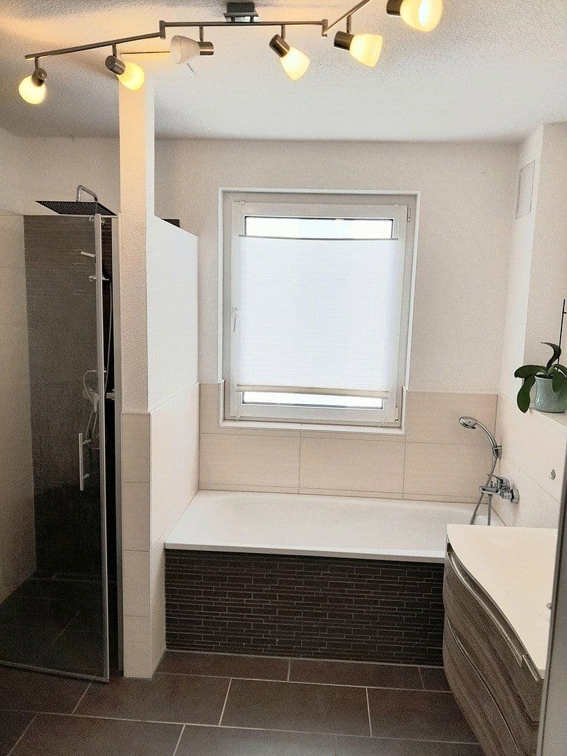 Predaj domu 135 m², pozemek 330 m², Schulzendorf, Brandenbursko Predaj domu 135 m², pozemek 330 m², Schulzendorf, Brandenbursko