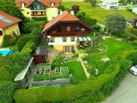 Predaj domu 258 m², pozemek 833 m², Zell am Moos, Horné Rakúsko Predaj domu 258 m², pozemek 833 m², Zell am Moos, Horné Rakúsko