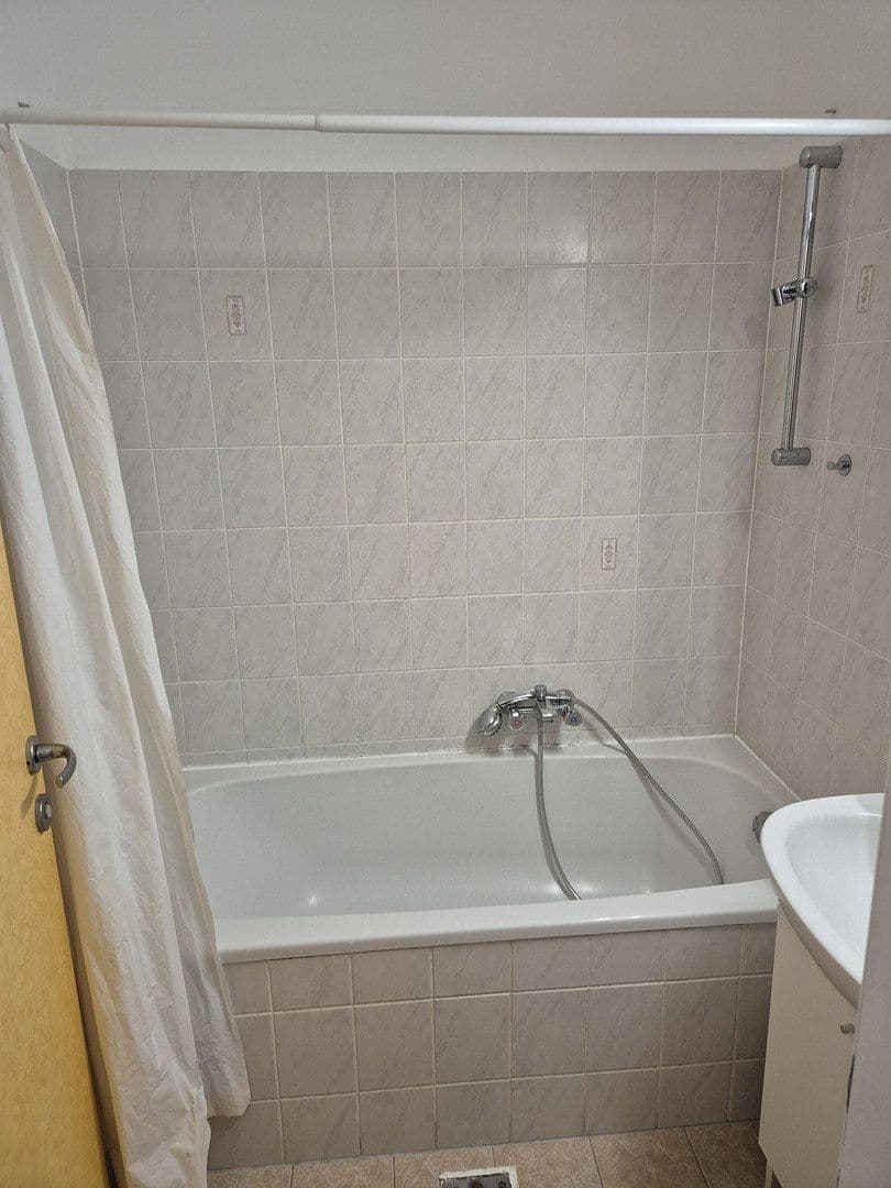 Prenájom bytu 2-izbový 45 m², Graz, Štajersko Prenájom bytu 2-izbový 45 m², Graz, Štajersko