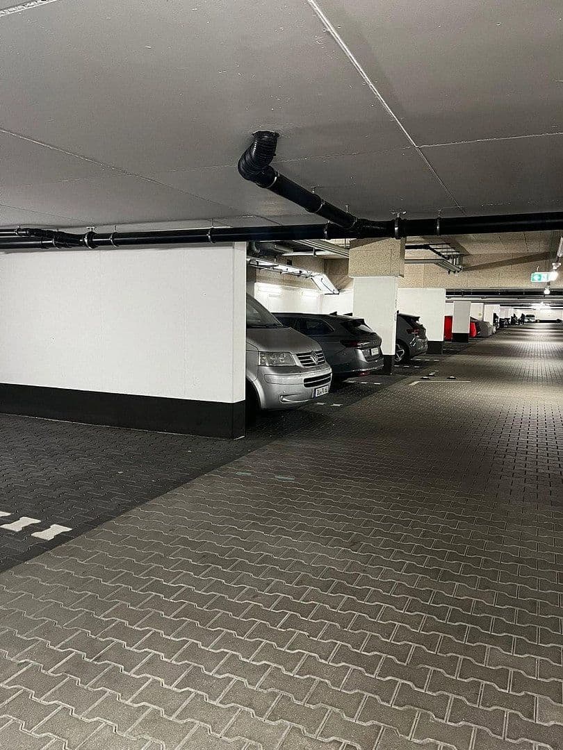 Prenájom bytu 4-izbový 107 m², Wilhelm-Theodor-Roemheldstrasse, Mainz, Porýnie-Falcko Prenájom bytu 4-izbový 107 m², Wilhelm-Theodor-Roemheldstrasse, Mainz, Porýnie-Falcko