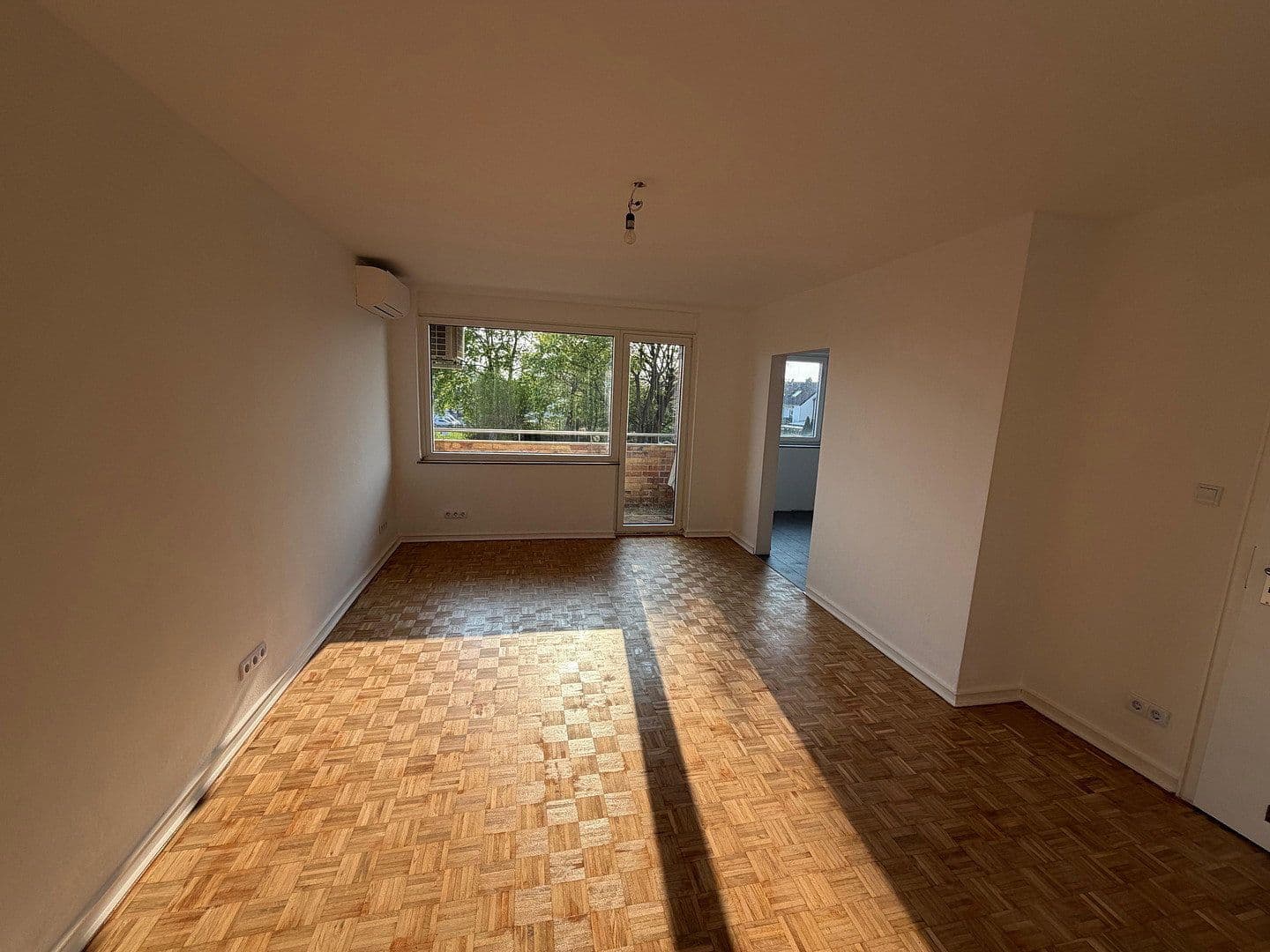 Prenájom bytu 2-izbový 60 m², Schoellerstr. 119, Düren, Severné Porýnie - Westfálsko Prenájom bytu 2-izbový 60 m², Schoellerstr. 119, Düren, Severné Porýnie - Westfálsko