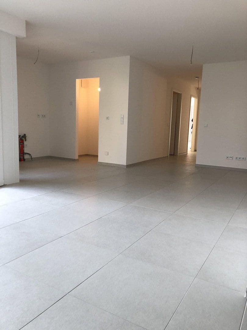 Predaj bytu 3-izbový 88 m², Maxfeldstr., Nürnberg, Bavorsko Predaj bytu 3-izbový 88 m², Maxfeldstr., Nürnberg, Bavorsko