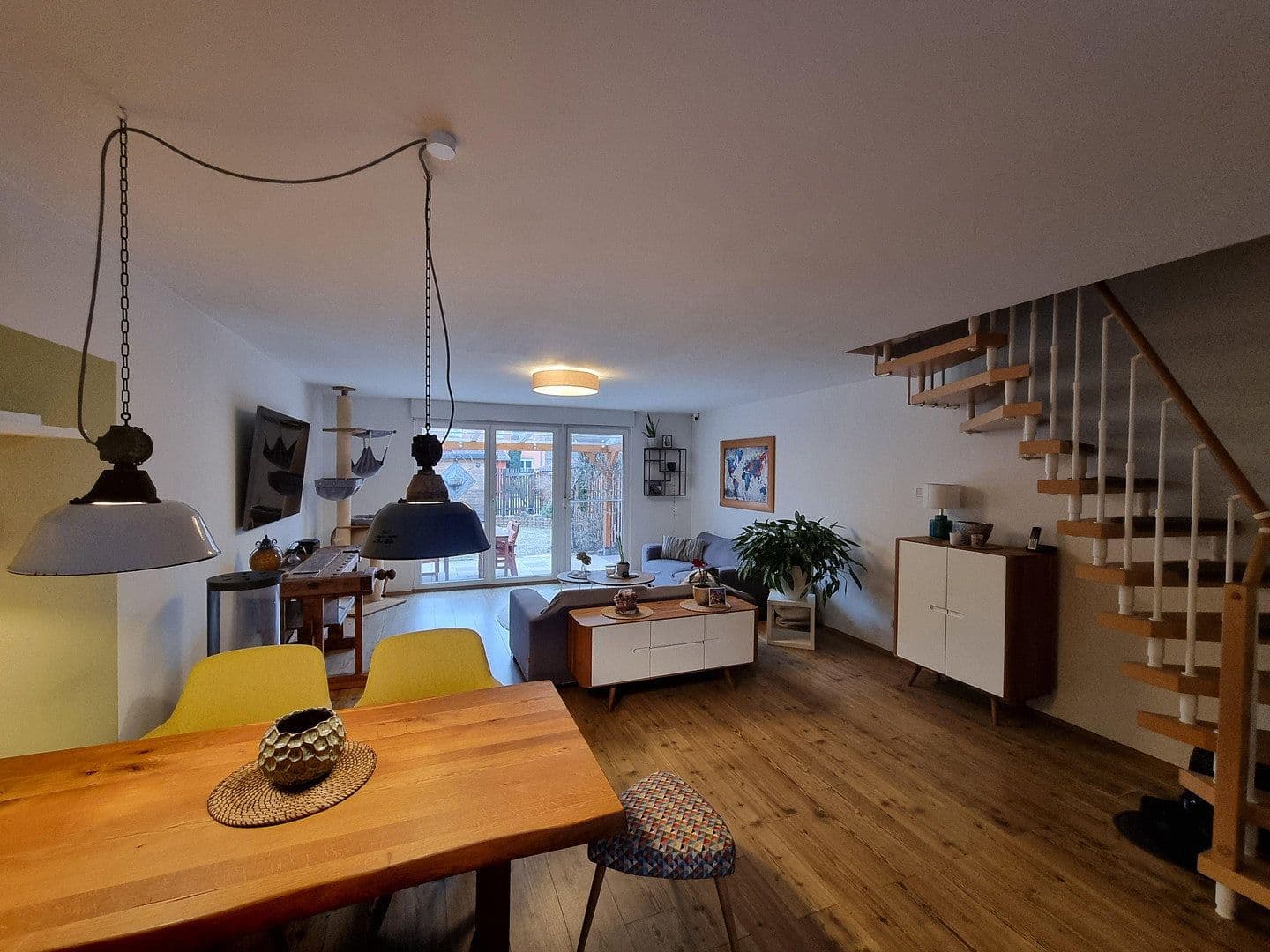 Predaj domu 119 m², pozemek 168 m², Hennigsdorf, Brandenbursko Predaj domu 119 m², pozemek 168 m², Hennigsdorf, Brandenbursko
