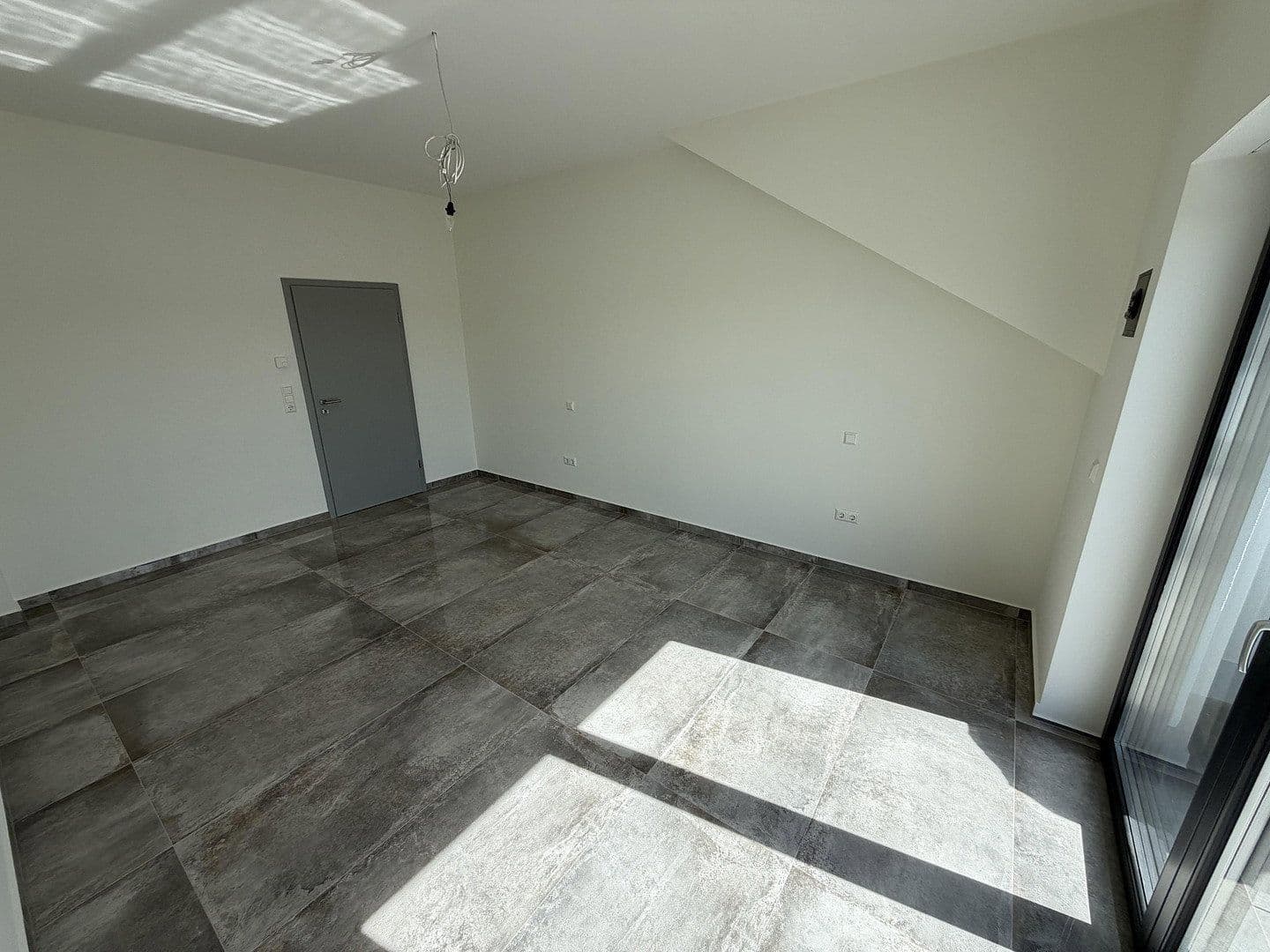 Predaj bytu 4-izbový 141 m², Wiesloch, Bádensko-Wurttembersko Predaj bytu 4-izbový 141 m², Wiesloch, Bádensko-Wurttembersko