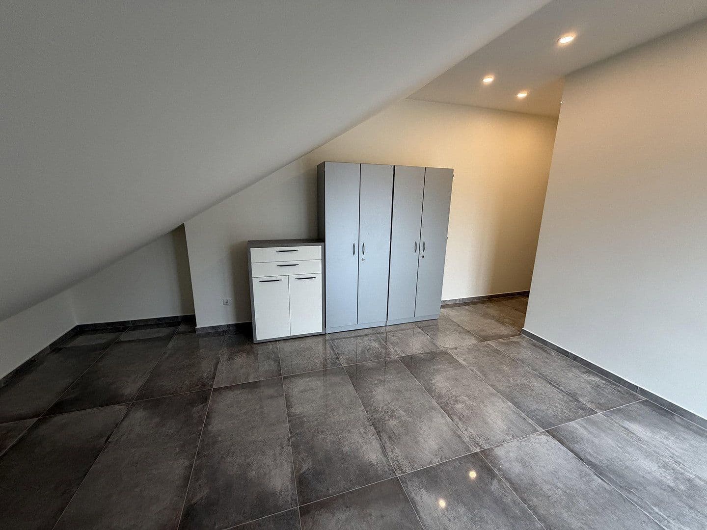 Predaj bytu 4-izbový 141 m², Wiesloch, Bádensko-Wurttembersko Predaj bytu 4-izbový 141 m², Wiesloch, Bádensko-Wurttembersko