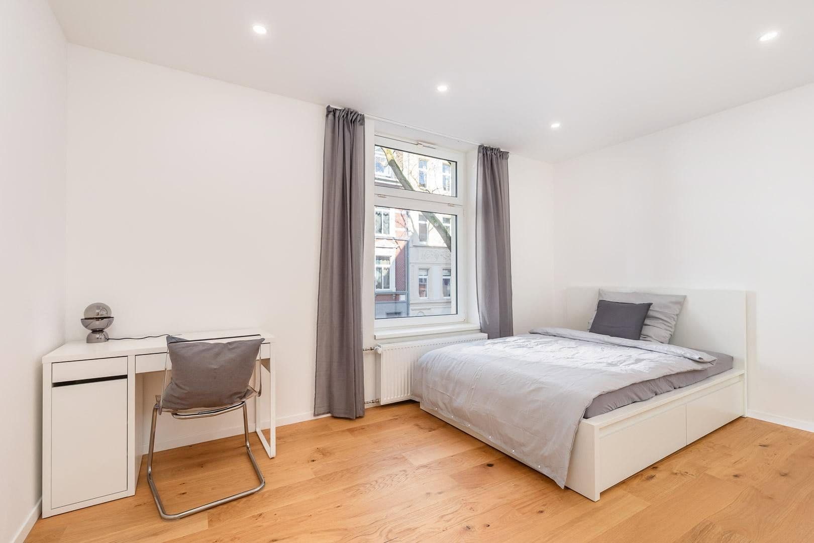 Prenájom bytu 1-izbový 20 m², Düsseldorf, Severné Porýnie - Westfálsko Prenájom bytu 1-izbový 20 m², Düsseldorf, Severné Porýnie - Westfálsko