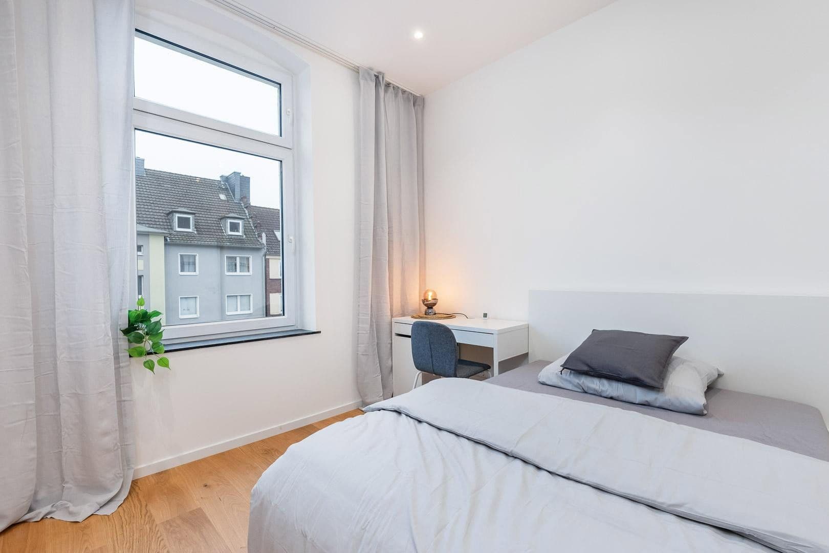 Prenájom bytu 1-izbový 20 m², Düsseldorf, Severné Porýnie - Westfálsko Prenájom bytu 1-izbový 20 m², Düsseldorf, Severné Porýnie - Westfálsko