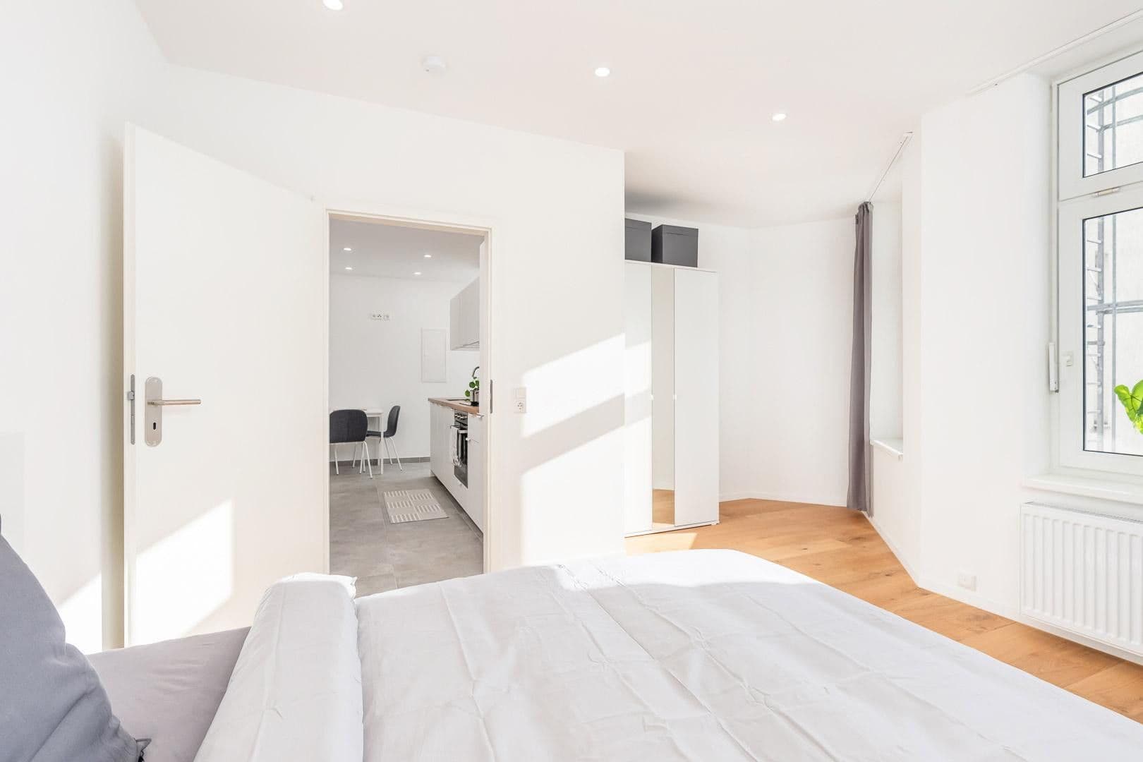 Prenájom bytu 1-izbový 20 m², Düsseldorf, Severné Porýnie - Westfálsko Prenájom bytu 1-izbový 20 m², Düsseldorf, Severné Porýnie - Westfálsko