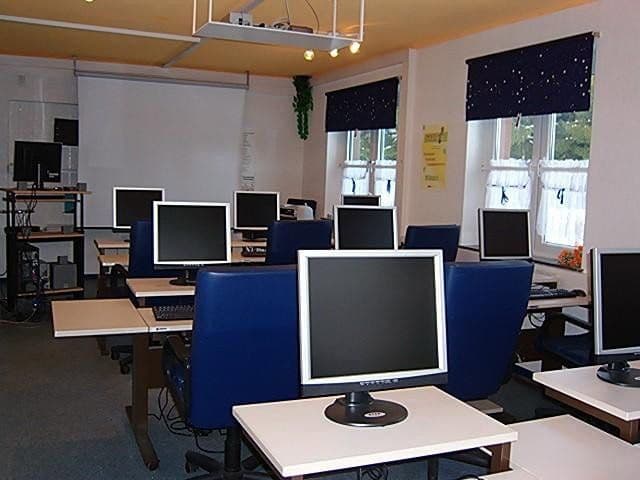 Predaj domu 672 m², pozemek 3.000 m², Pottum, Porýnie-Falcko Predaj domu 672 m², pozemek 3.000 m², Pottum, Porýnie-Falcko