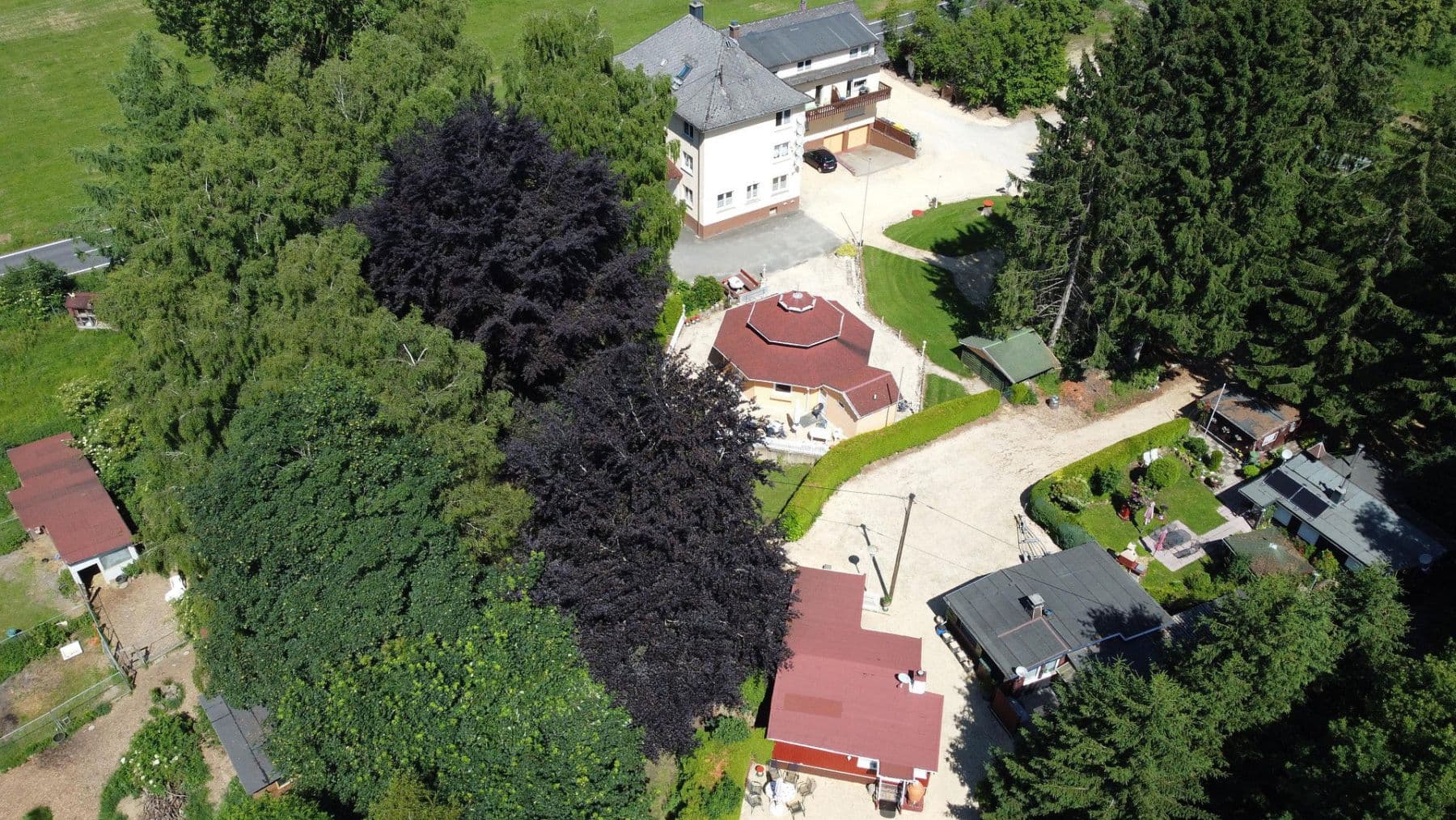Predaj domu 672 m², pozemek 3.000 m², Pottum, Porýnie-Falcko Predaj domu 672 m², pozemek 3.000 m², Pottum, Porýnie-Falcko