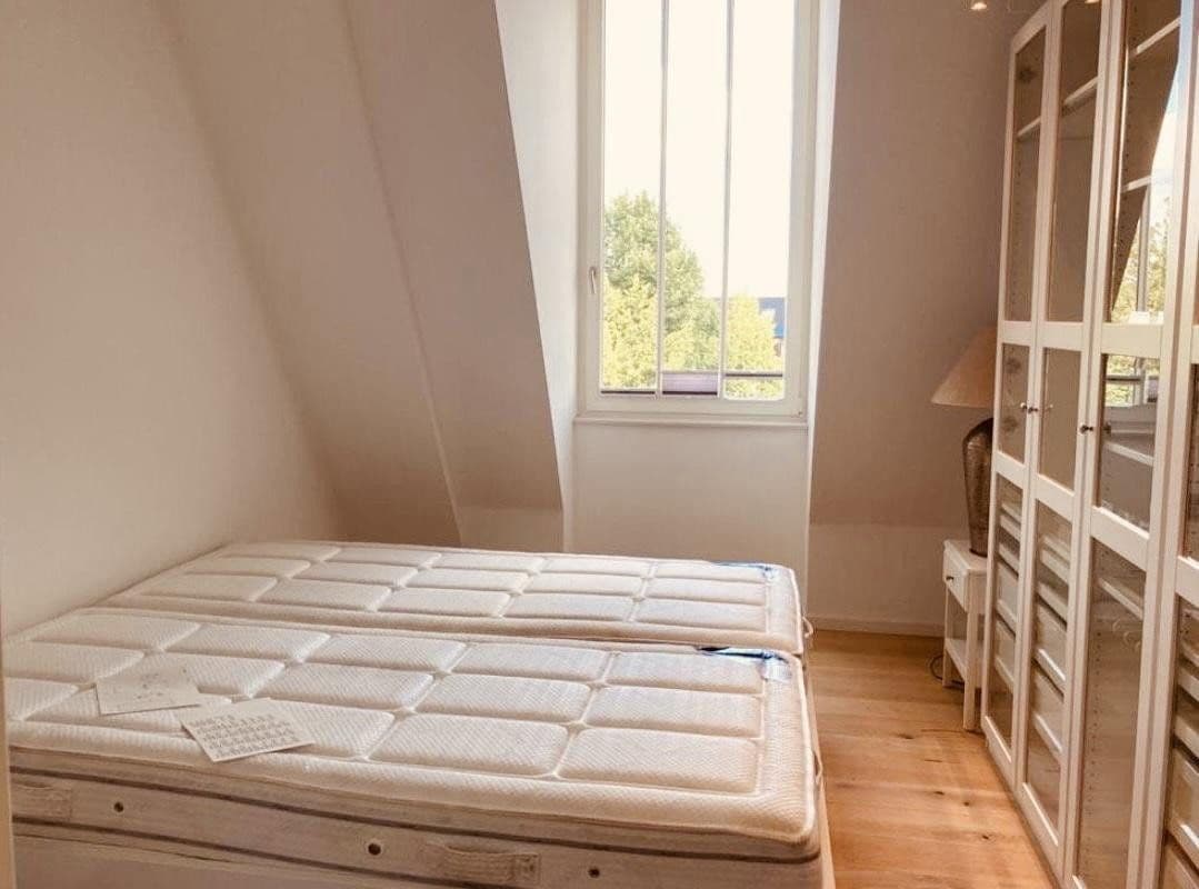 Prenájom bytu 3-izbový 171 m², Ravensbergerstr 12b, Bielefeld, Severné Porýnie - Westfálsko Prenájom bytu 3-izbový 171 m², Ravensbergerstr 12b, Bielefeld, Severné Porýnie - Westfálsko