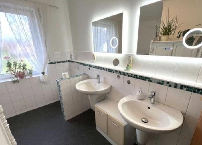 Prenájom domu 160 m², pozemek 441 m², Heinsberg, Severné Porýnie - Westfálsko Prenájom domu 160 m², pozemek 441 m², Heinsberg, Severné Porýnie - Westfálsko