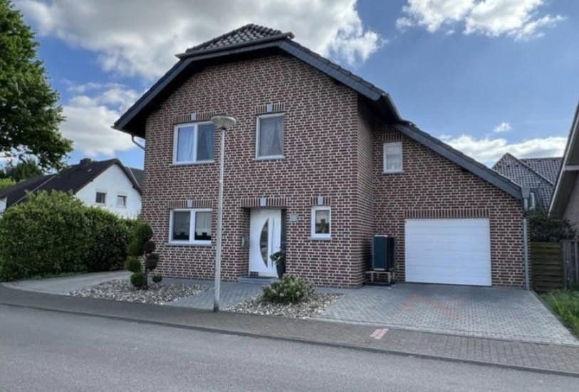 Prenájom domu 160 m², pozemek 441 m², Heinsberg, Severné Porýnie - Westfálsko Prenájom domu 160 m², pozemek 441 m², Heinsberg, Severné Porýnie - Westfálsko