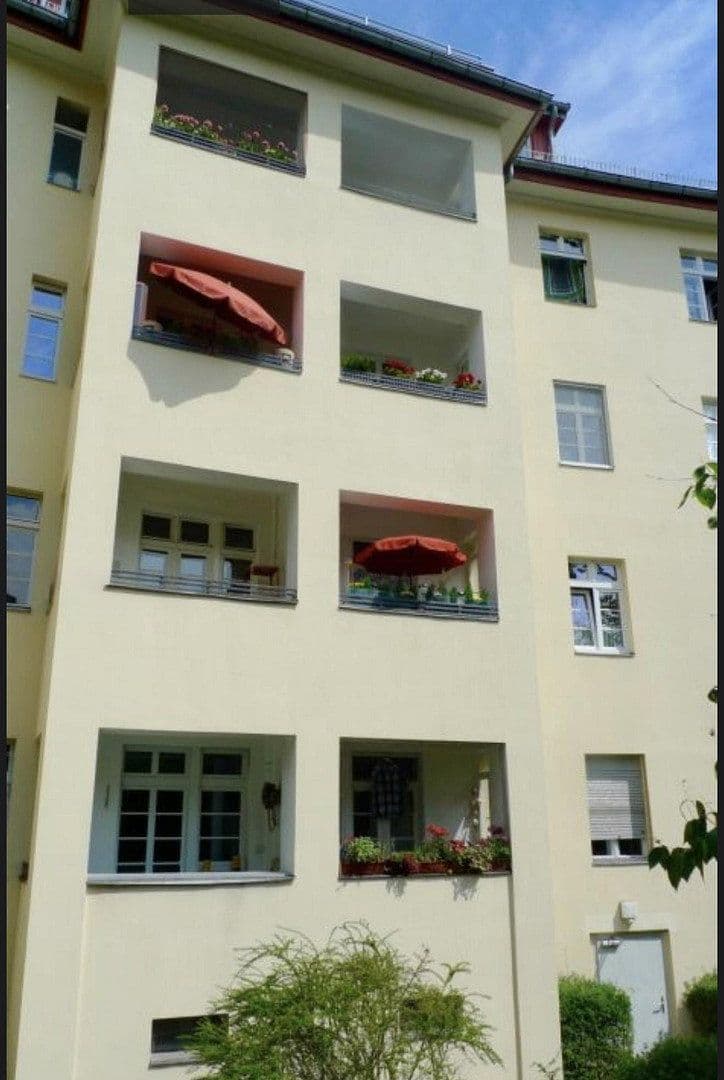 Prenájom bytu 2-izbový 58 m², Reichsstrasse 66, Berlin, Berlín Prenájom bytu 2-izbový 58 m², Reichsstrasse 66, Berlin, Berlín