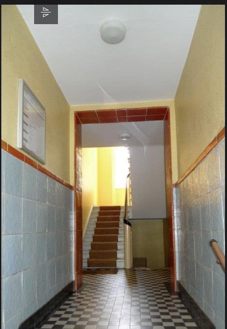 Prenájom bytu 2-izbový 58 m², Reichsstrasse 66, Berlin, Berlín Prenájom bytu 2-izbový 58 m², Reichsstrasse 66, Berlin, Berlín