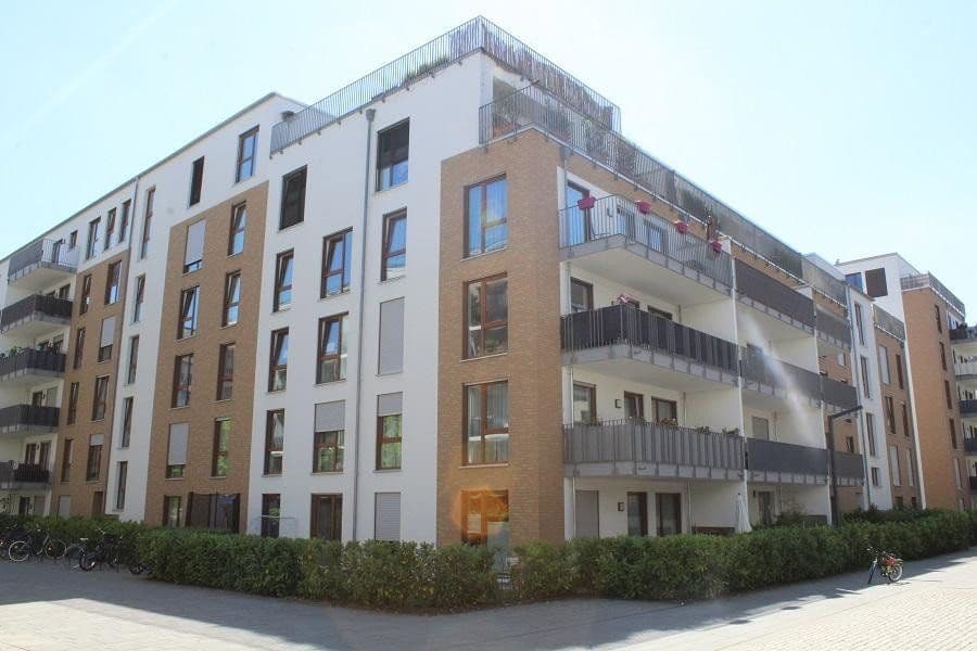 Prenájom bytu 4-izbový 105 m², Im Galluspark 7, Frankfurt, Hesensko Prenájom bytu 4-izbový 105 m², Im Galluspark 7, Frankfurt, Hesensko