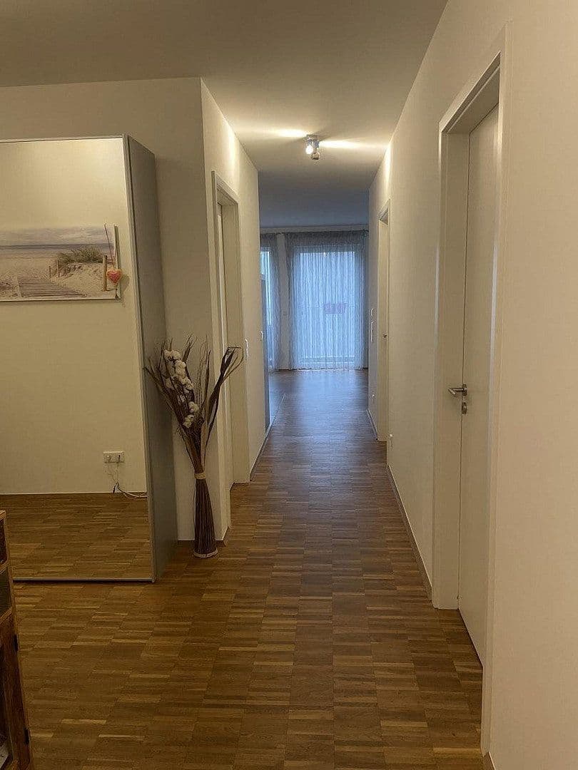 Prenájom bytu 4-izbový 105 m², Im Galluspark 7, Frankfurt, Hesensko Prenájom bytu 4-izbový 105 m², Im Galluspark 7, Frankfurt, Hesensko