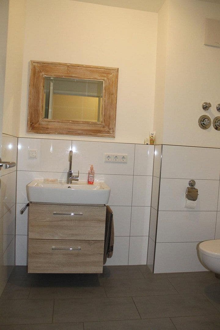 Prenájom bytu 4-izbový 105 m², Im Galluspark 7, Frankfurt, Hesensko Prenájom bytu 4-izbový 105 m², Im Galluspark 7, Frankfurt, Hesensko