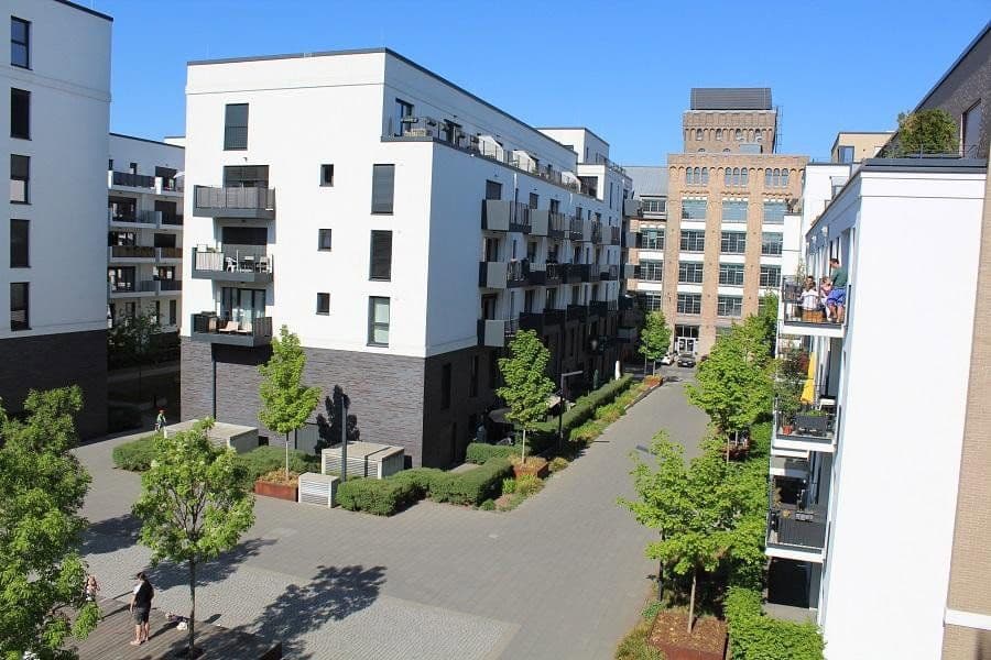Prenájom bytu 4-izbový 105 m², Im Galluspark 7, Frankfurt, Hesensko Prenájom bytu 4-izbový 105 m², Im Galluspark 7, Frankfurt, Hesensko