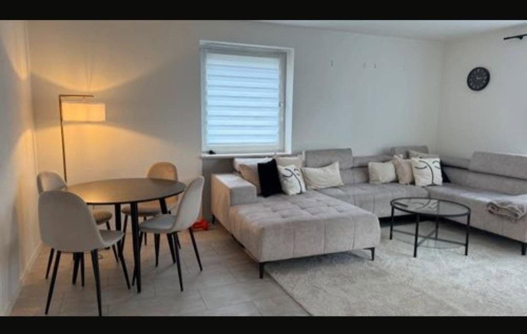 Prenájom bytu 3-izbový 80 m², Putzbrunner Straße 124a, Ottobrunn, Bavorsko Prenájom bytu 3-izbový 80 m², Putzbrunner Straße 124a, Ottobrunn, Bavorsko