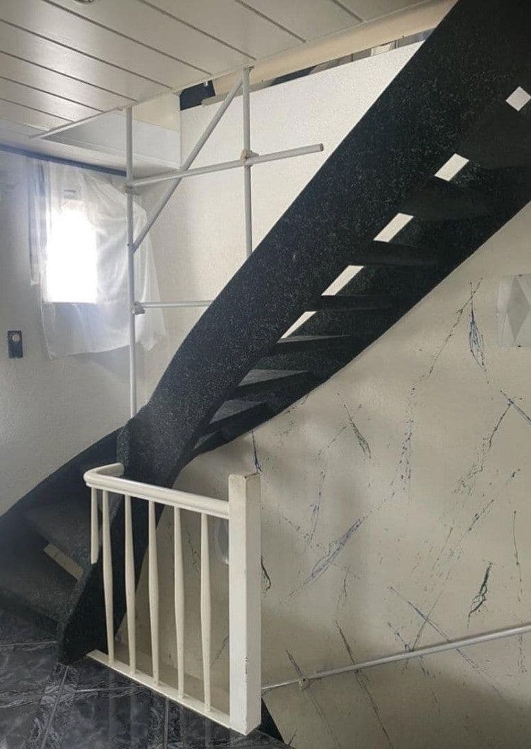 Predaj domu 159 m², pozemek 303 m², Otto-Schusterstr.39, Ostfildern, Bádensko-Wurttembersko Predaj domu 159 m², pozemek 303 m², Otto-Schusterstr.39, Ostfildern, Bádensko-Wurttembersko