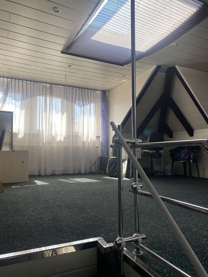 Predaj domu 159 m², pozemek 303 m², Otto-Schusterstr.39, Ostfildern, Bádensko-Wurttembersko Predaj domu 159 m², pozemek 303 m², Otto-Schusterstr.39, Ostfildern, Bádensko-Wurttembersko