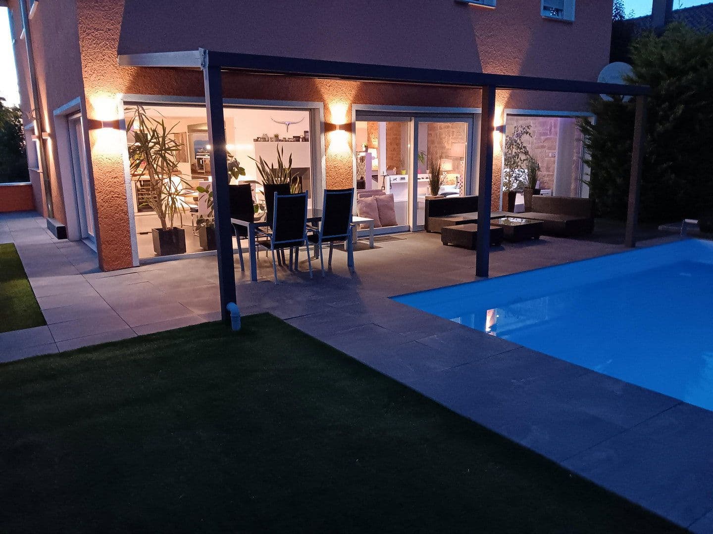 Predaj bytu 4-izbový 165 m², Malsch, Bádensko-Wurttembersko Predaj bytu 4-izbový 165 m², Malsch, Bádensko-Wurttembersko