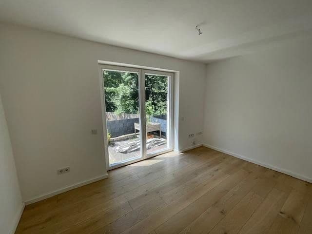 Prenájom bytu 4-izbový 93 m², Lütticher Straße 550, Aachen, Severné Porýnie - Westfálsko Prenájom bytu 4-izbový 93 m², Lütticher Straße 550, Aachen, Severné Porýnie - Westfálsko